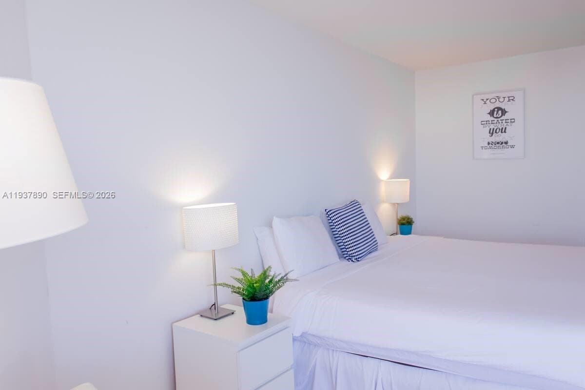 1717 N Bayshore Dr # 4141, Miami FL 33132 — 8