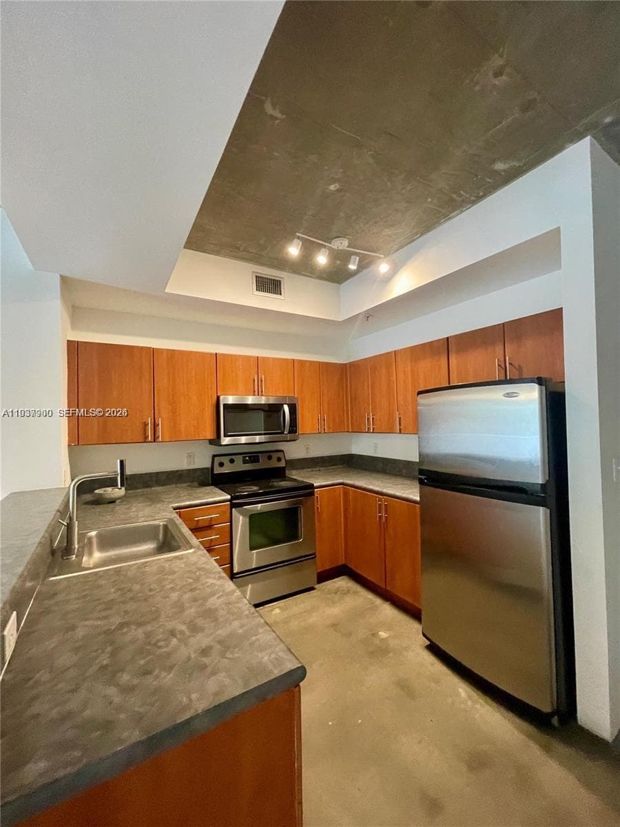 455 NE 25th St # 407, Miami FL 33137 — 6