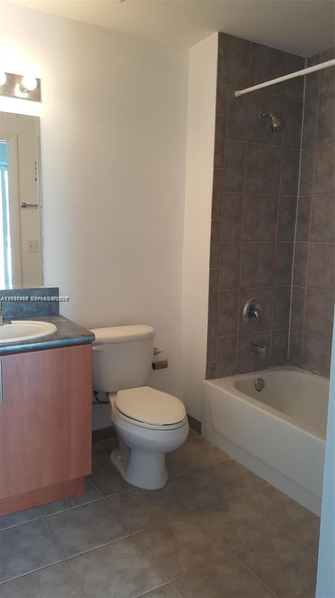 455 NE 25th St # 407, Miami FL 33137 — 28