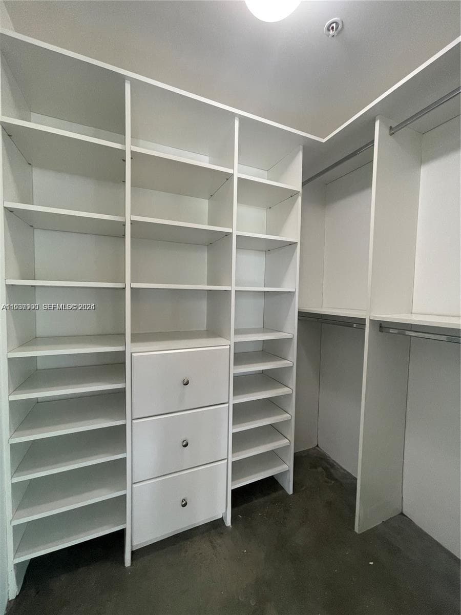 455 NE 25th St # 407, Miami FL 33137 — 34