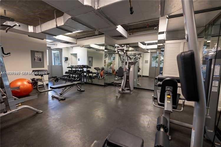 455 NE 25th St # 407, Miami FL 33137 — 39