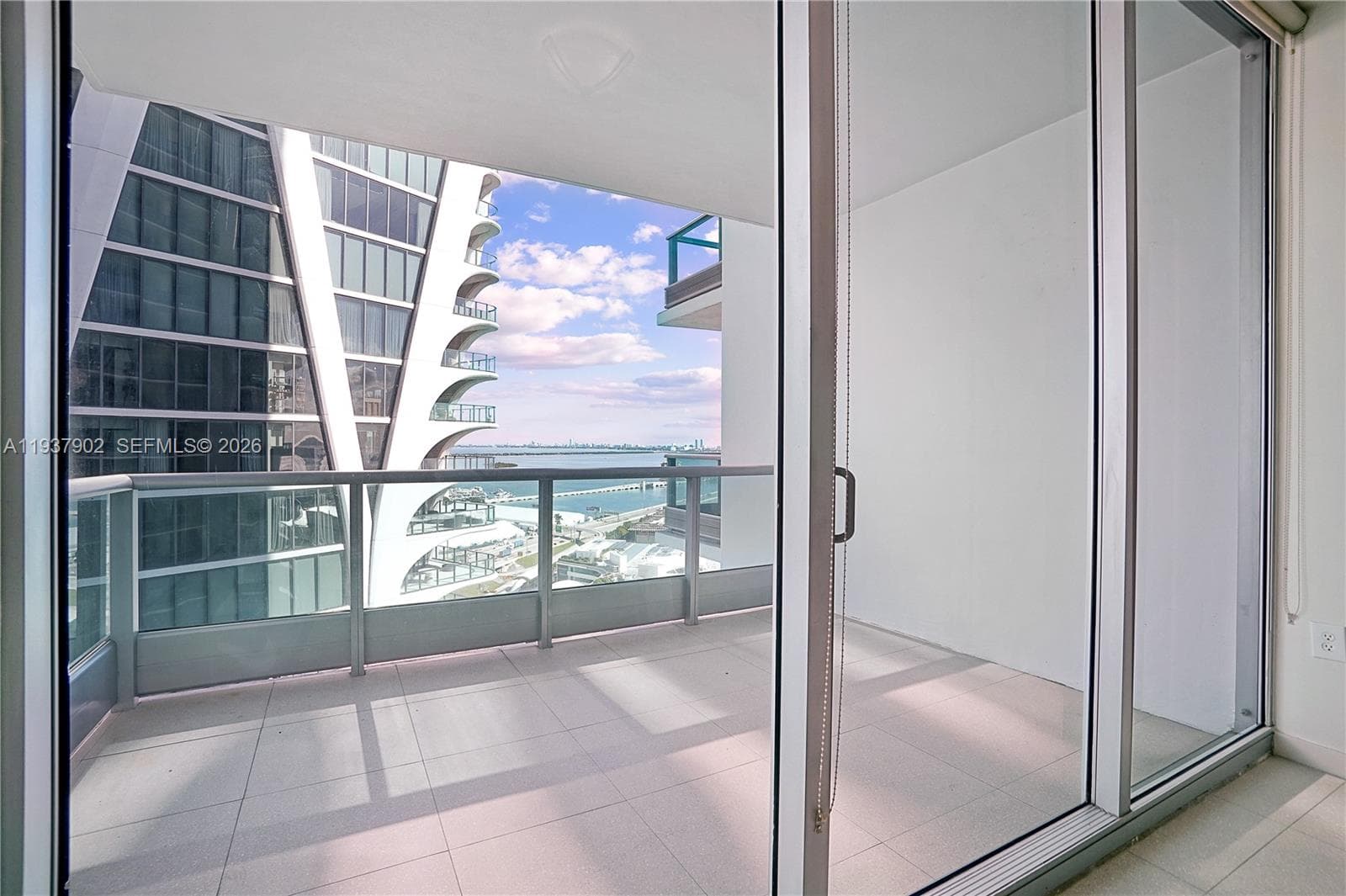 900 Biscayne Blvd # 2910, Miami FL 33132 — 17