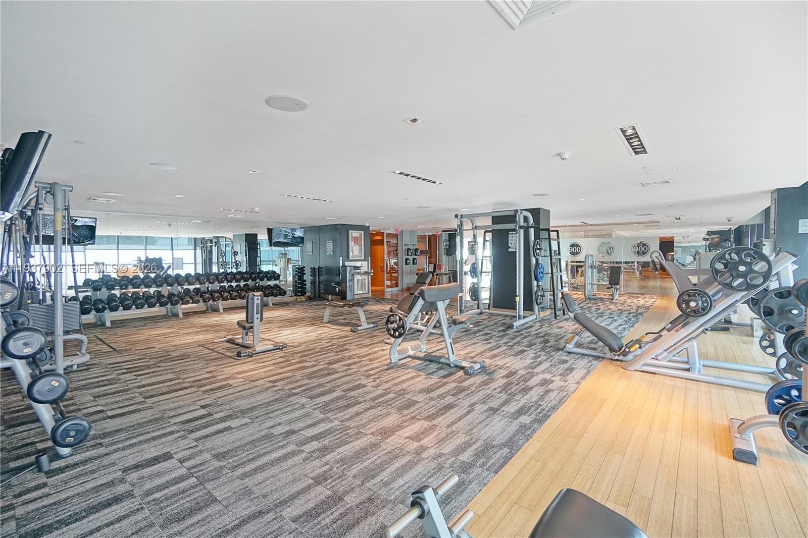 900 Biscayne Blvd # 2910, Miami FL 33132 — 33