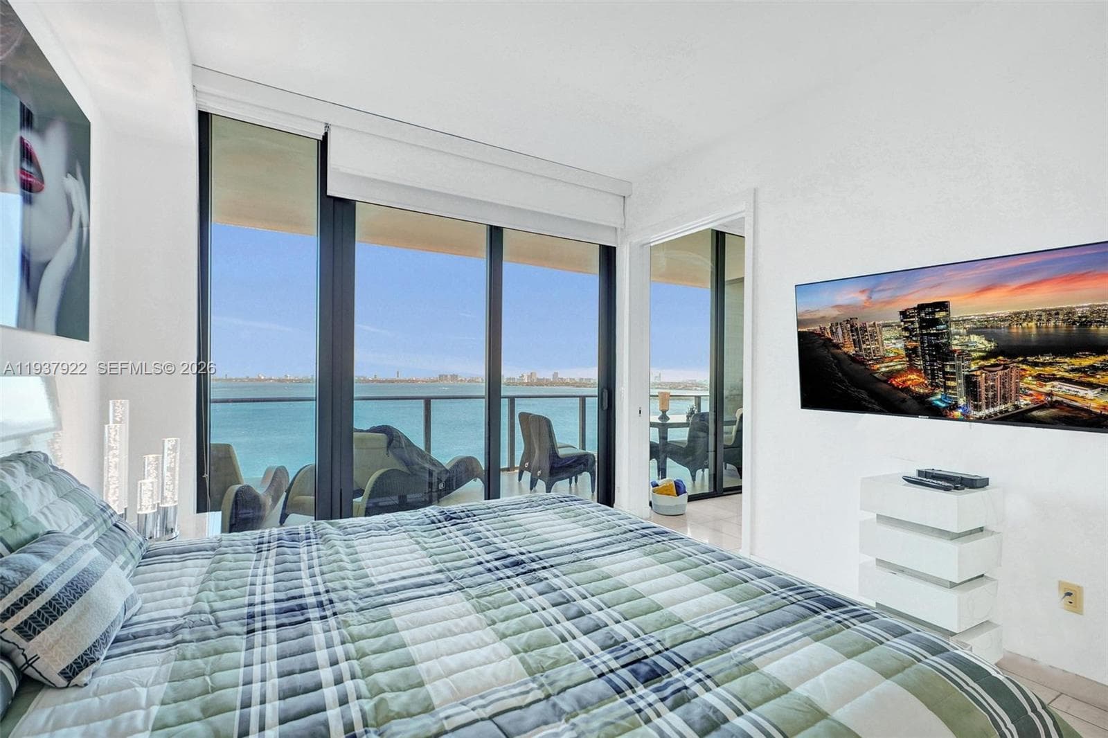 480 NE 31st St # 1705, Miami FL 33137 — 33