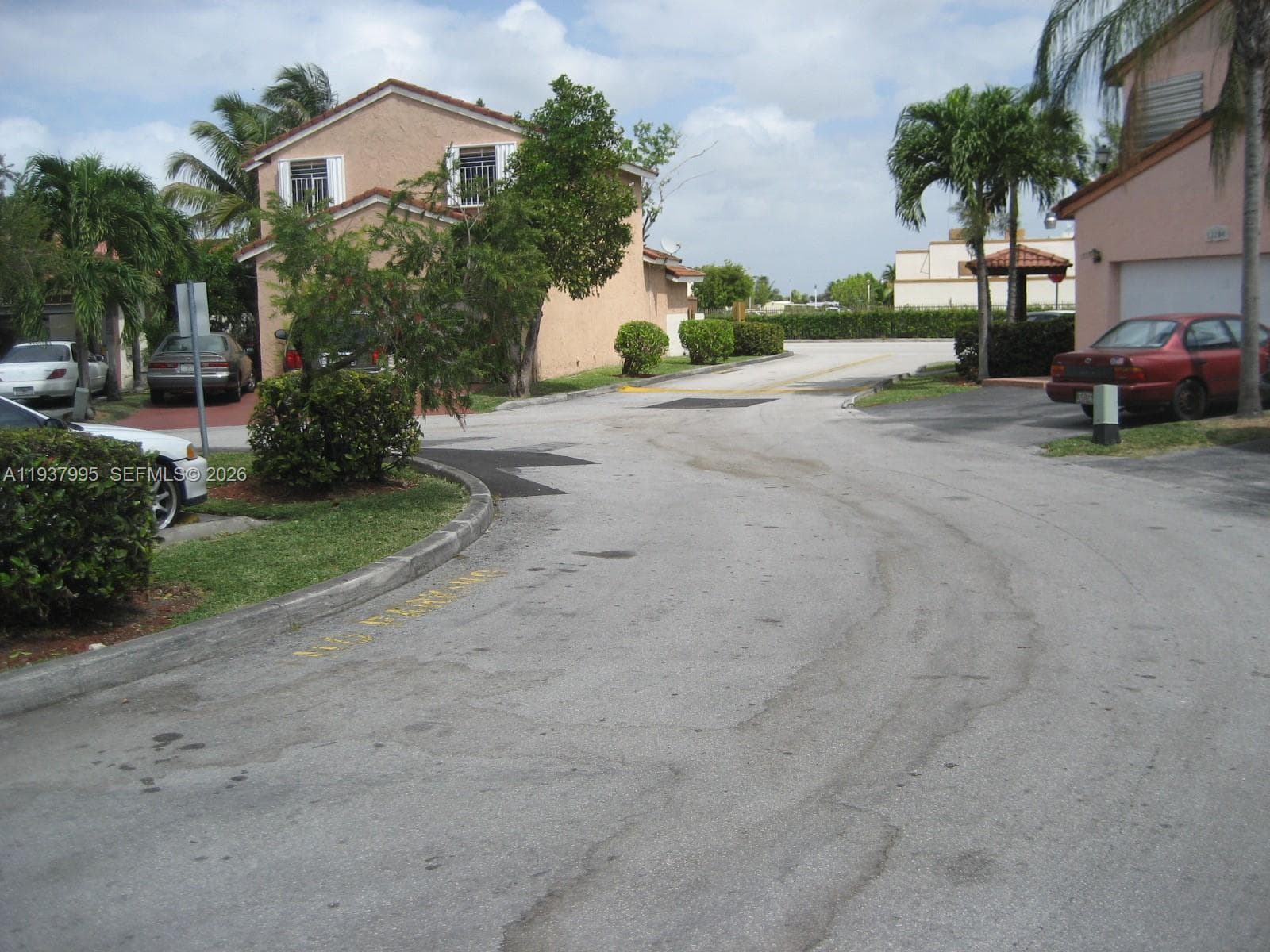 13224 SW 10 TE, Miami FL 33184 — 30