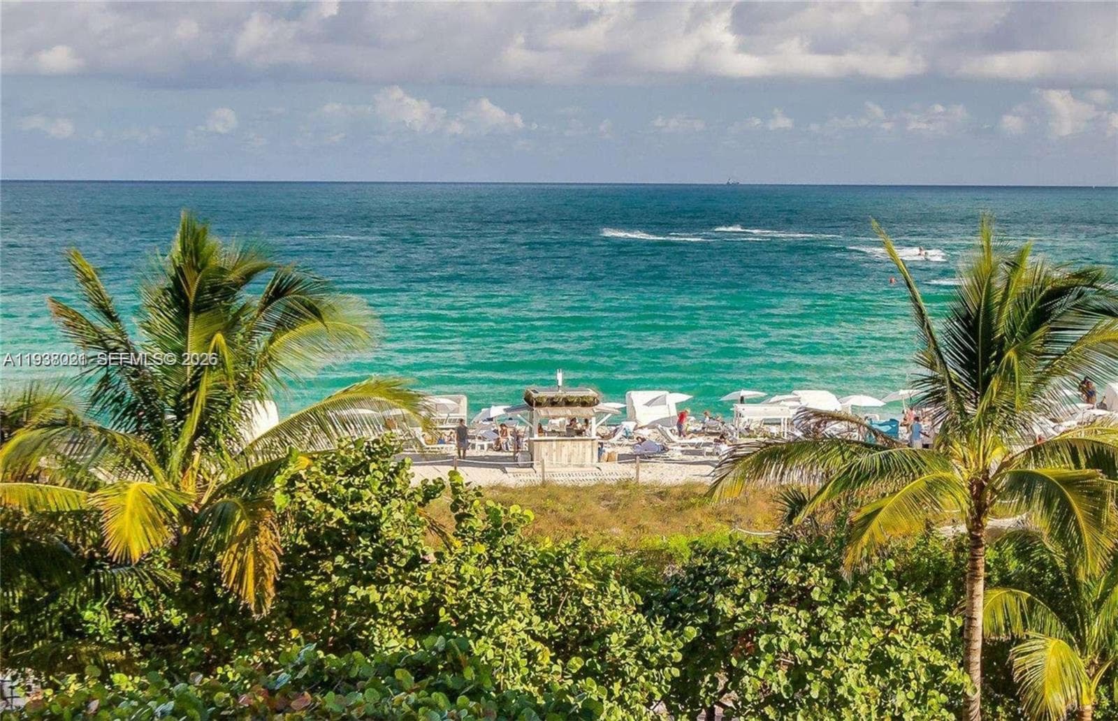2301 Collins Ave # 423, Miami Beach FL 33139 — 2