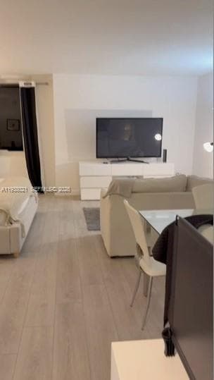 2301 Collins Ave # 423, Miami Beach FL 33139 — 11