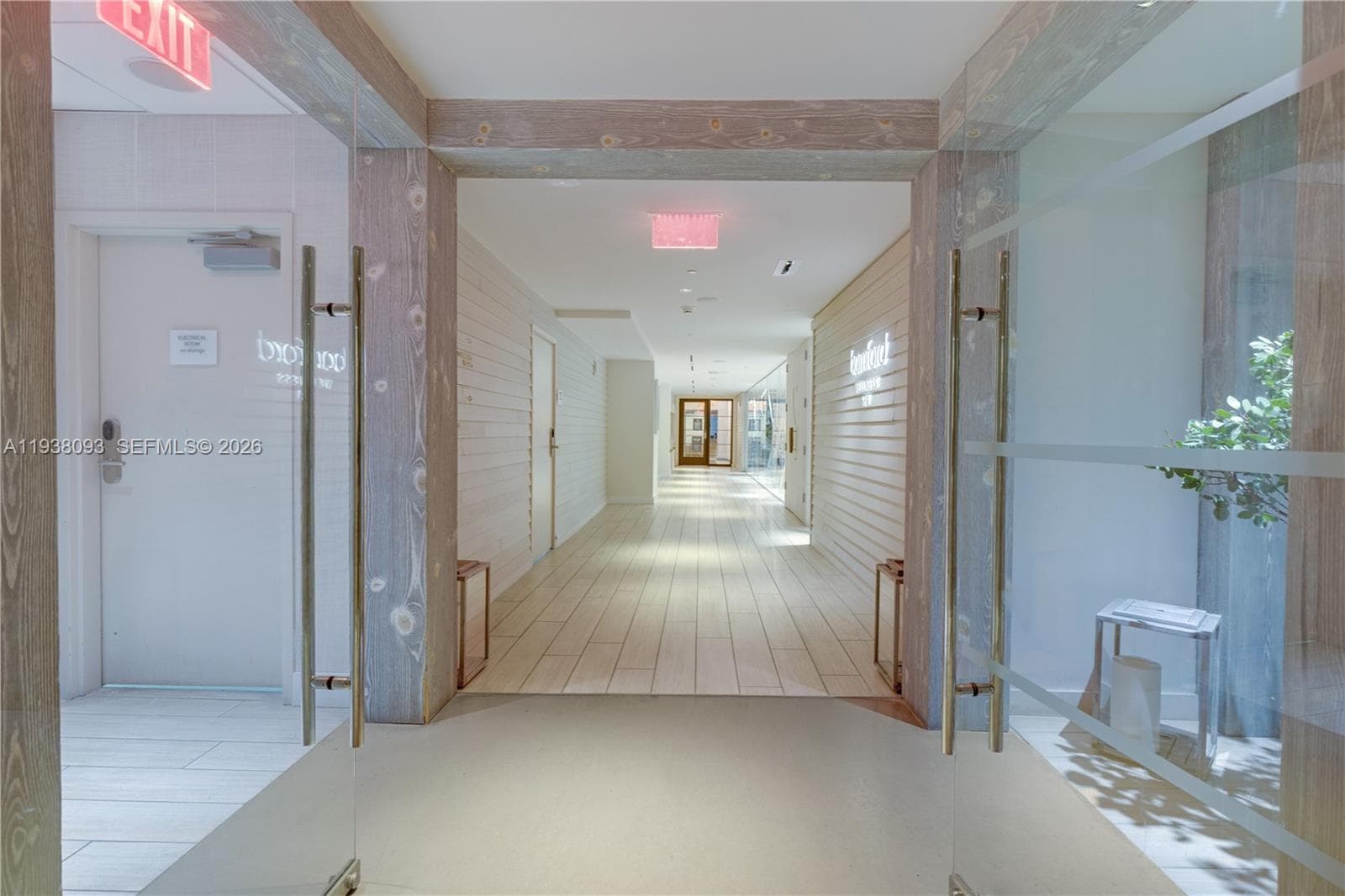 2301 Collins Ave # 22, Miami Beach FL 33139 — 43