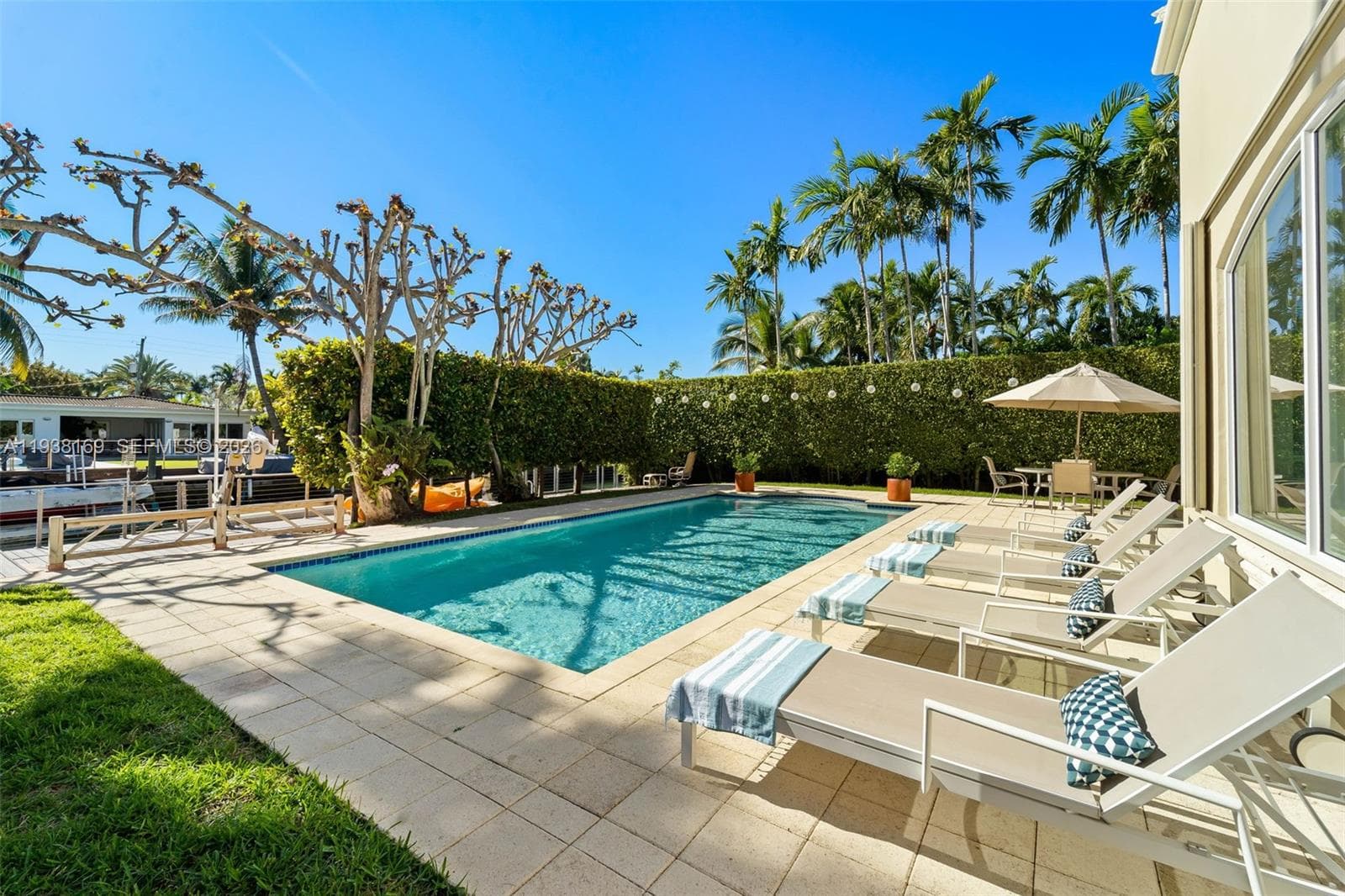 1490 Cleveland Rd, Miami Beach FL 33141 — 30