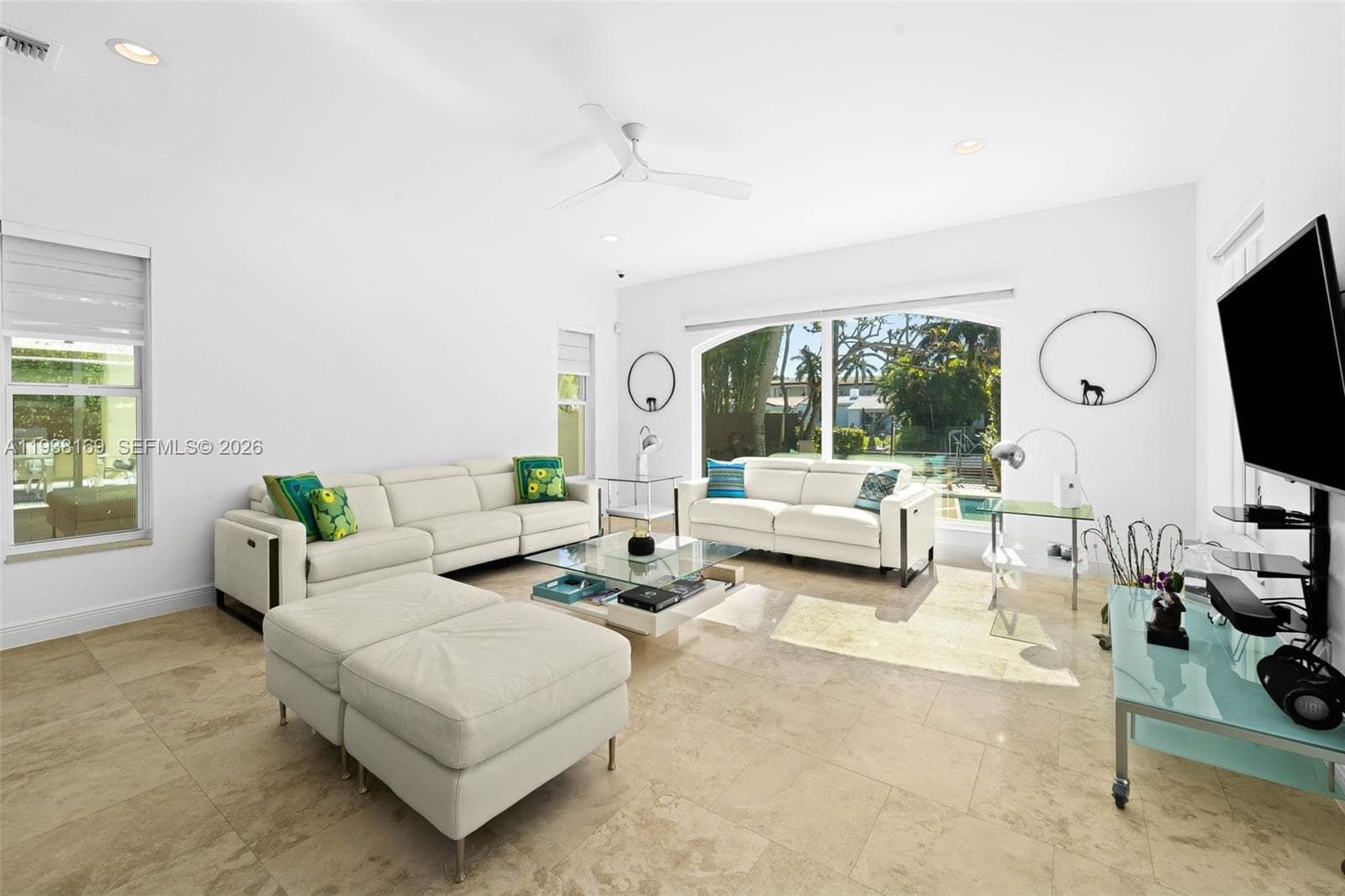 1490 Cleveland Rd, Miami Beach FL 33141 — 8