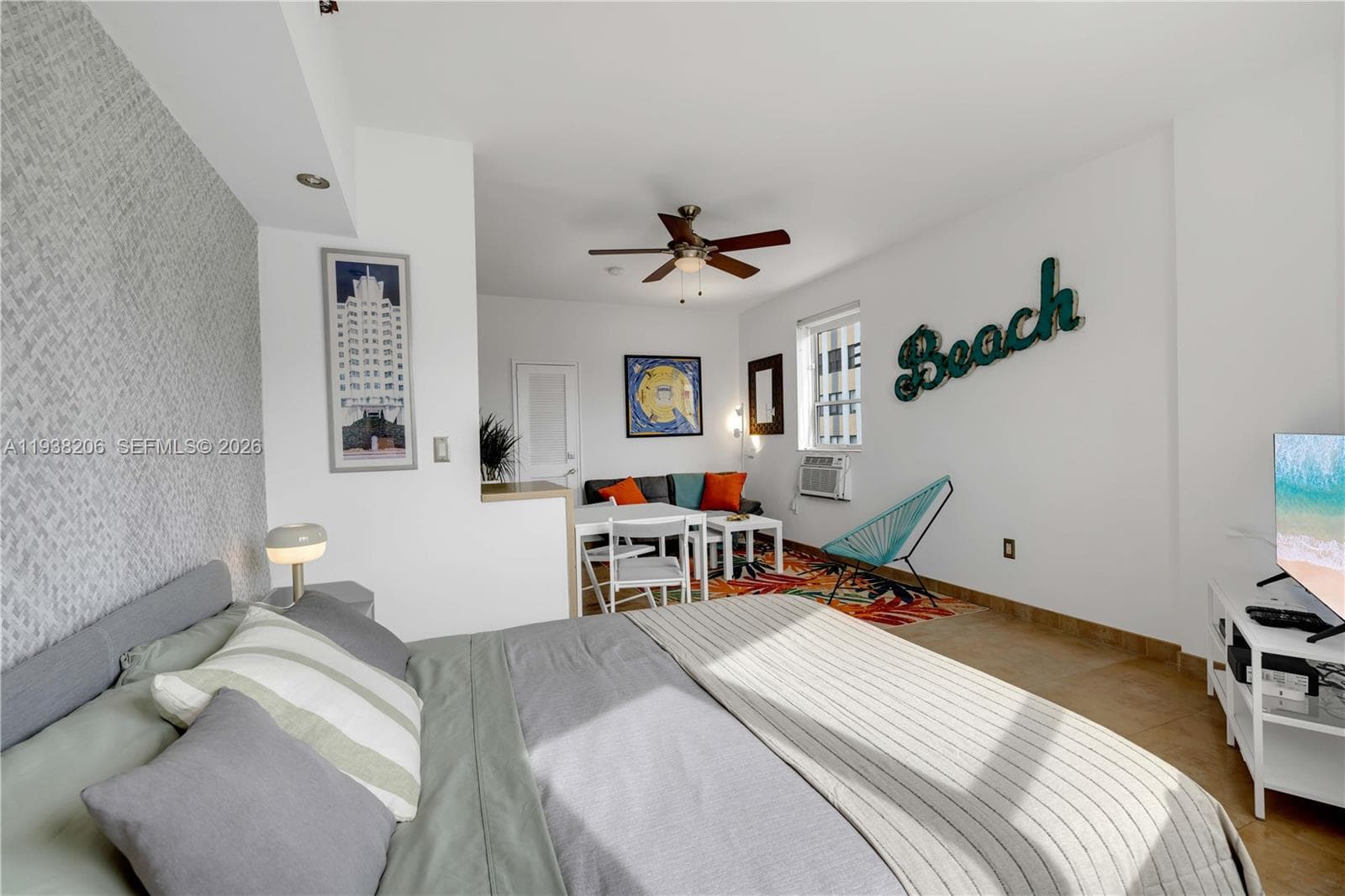 255 W 24th St # 542, Miami Beach FL 33140 — 2