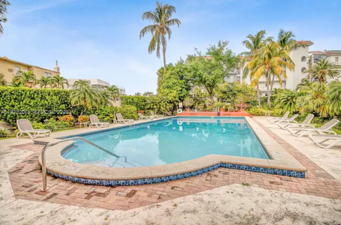 255 W 24th St # 542, Miami Beach FL 33140 — 12