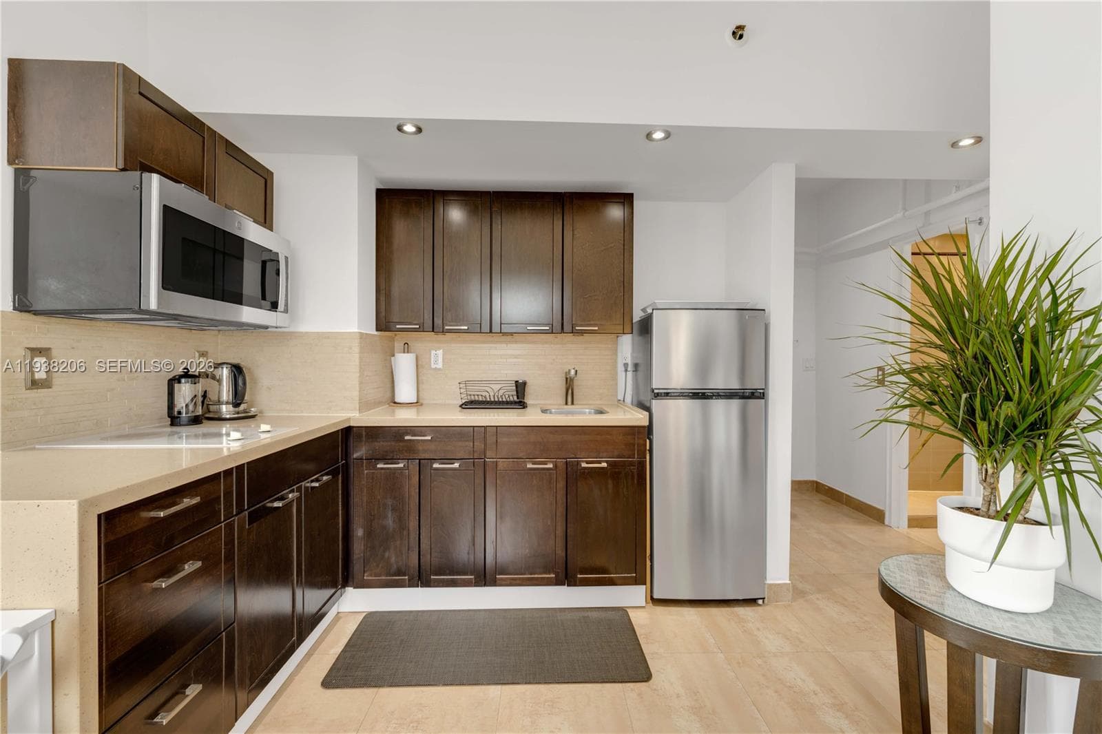 255 W 24th St # 542, Miami Beach FL 33140 — 9