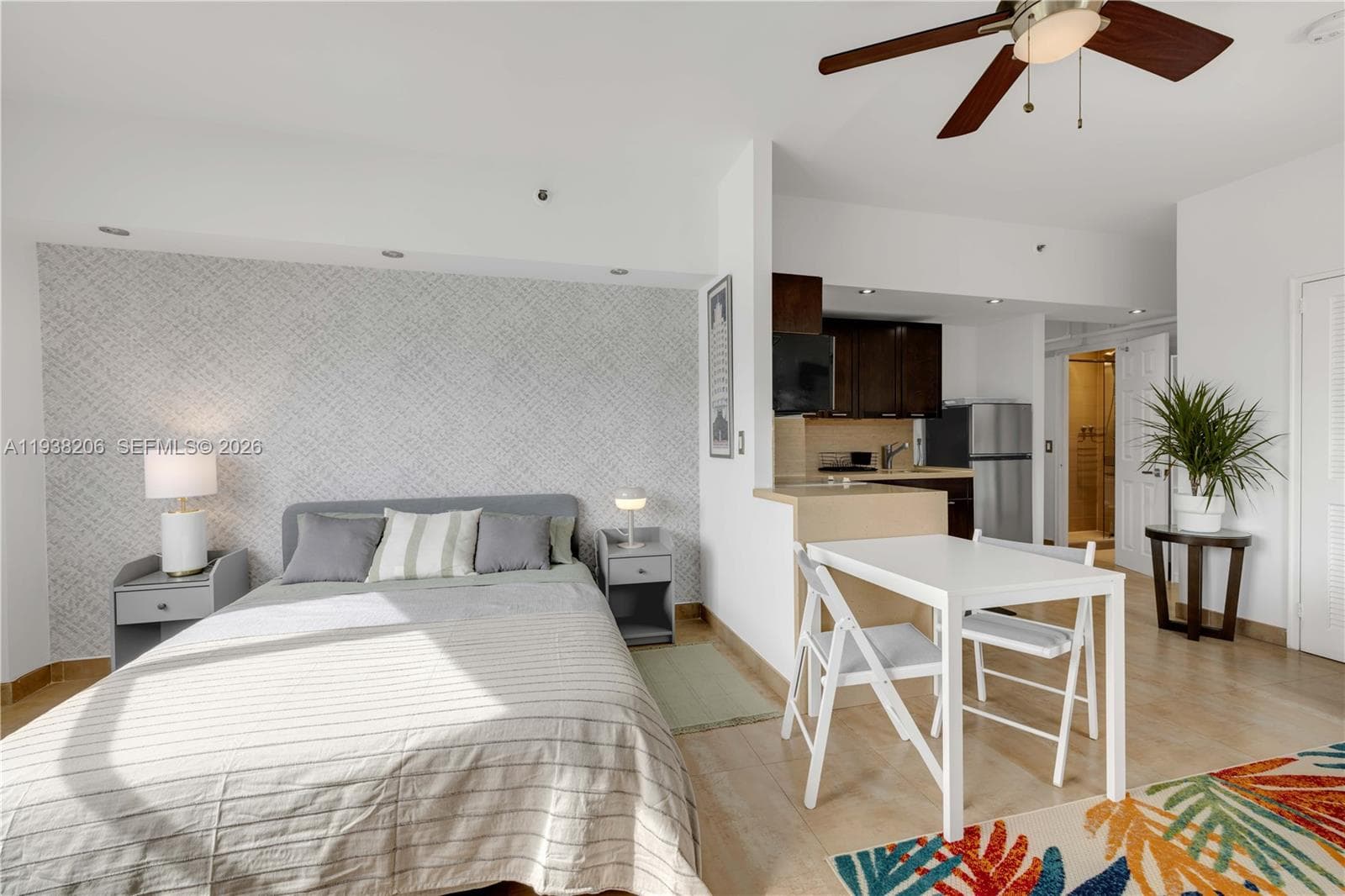 255 W 24th St # 542, Miami Beach FL 33140 — 4