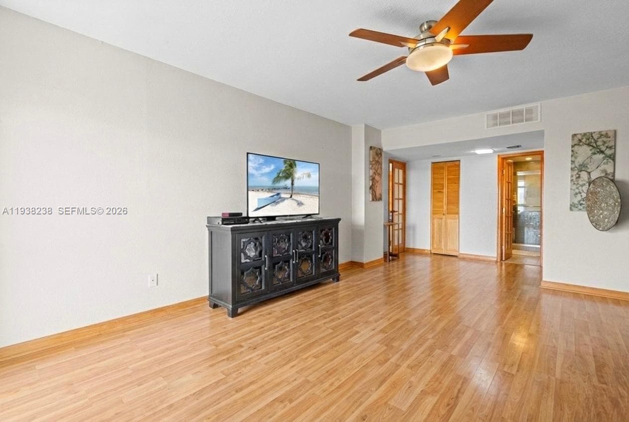 3675 N Country Club Dr # 2404, Aventura FL 33180 — 27