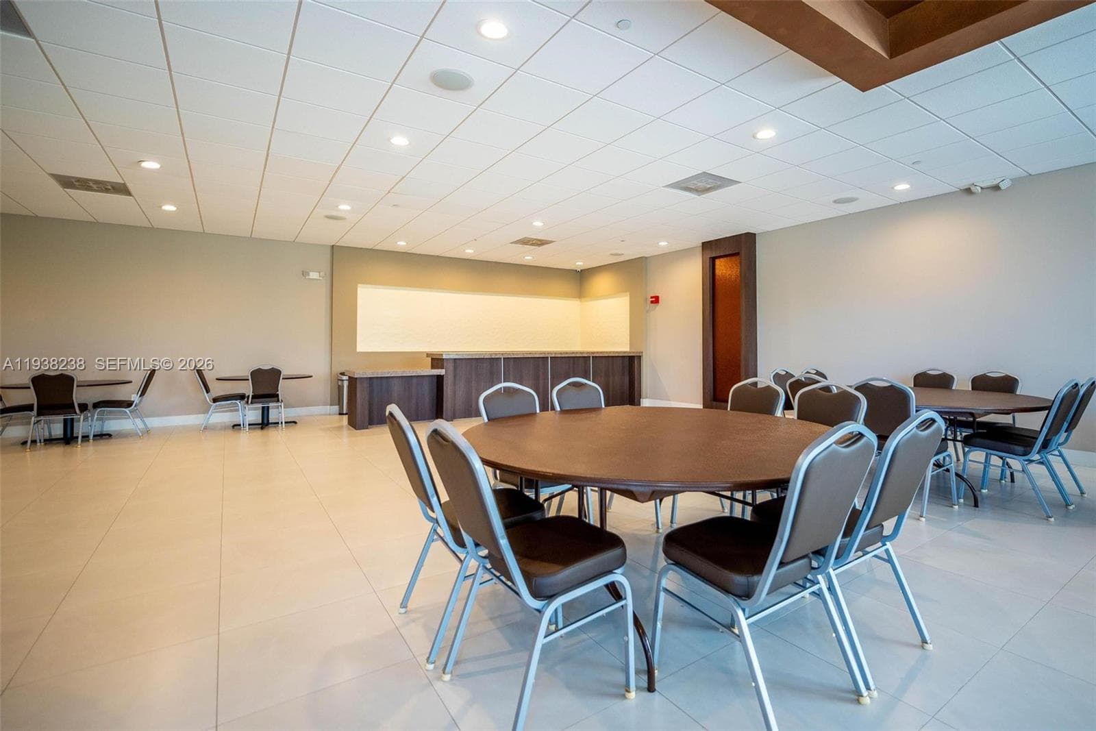 3675 N Country Club Dr # 2404, Aventura FL 33180 — 53