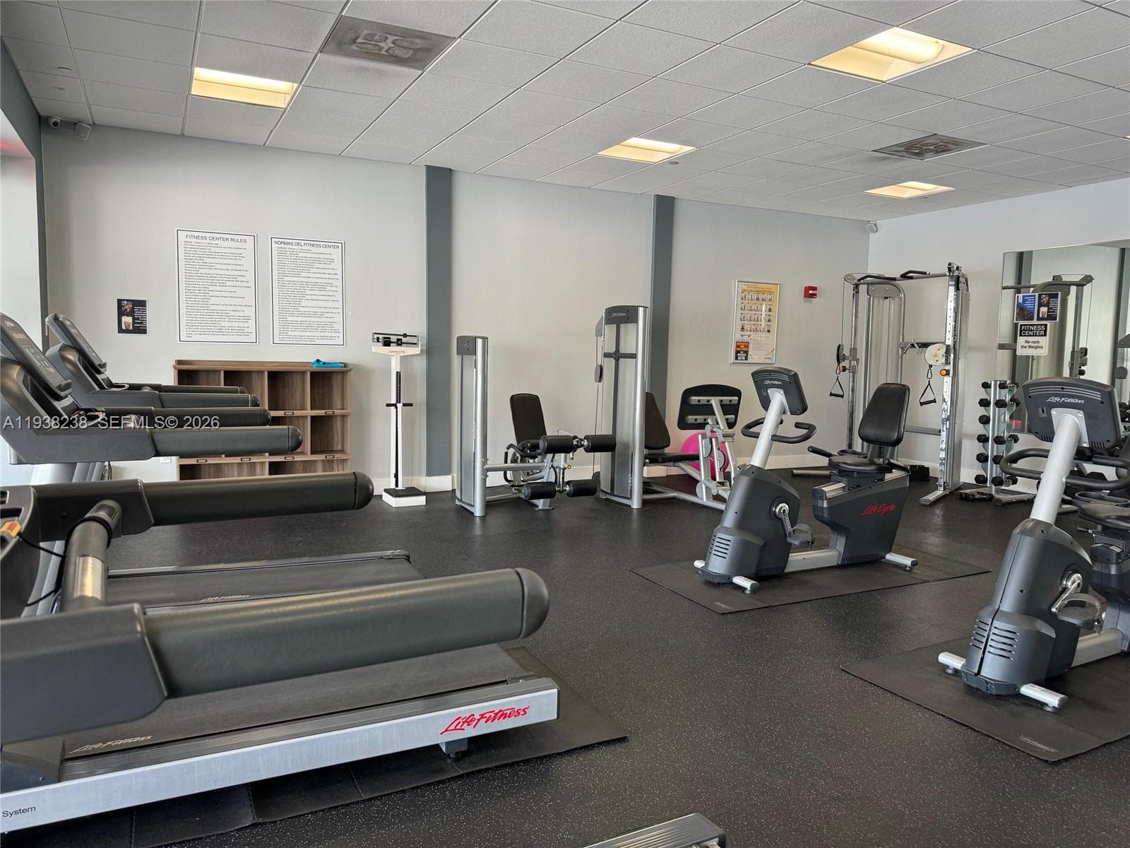 3675 N Country Club Dr # 2404, Aventura FL 33180 — 61