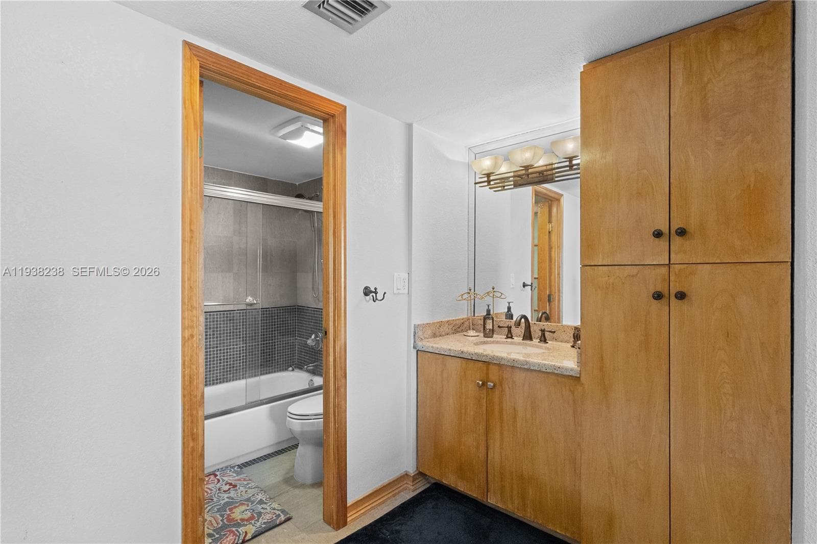 3675 N Country Club Dr # 2404, Aventura FL 33180 — 29