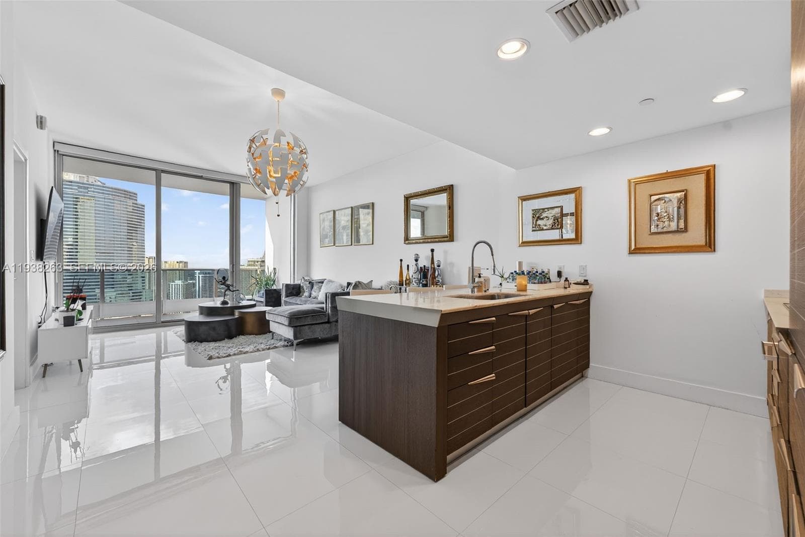 200 Biscayne Boulevard Way # 4414, Miami FL 33131 — 2