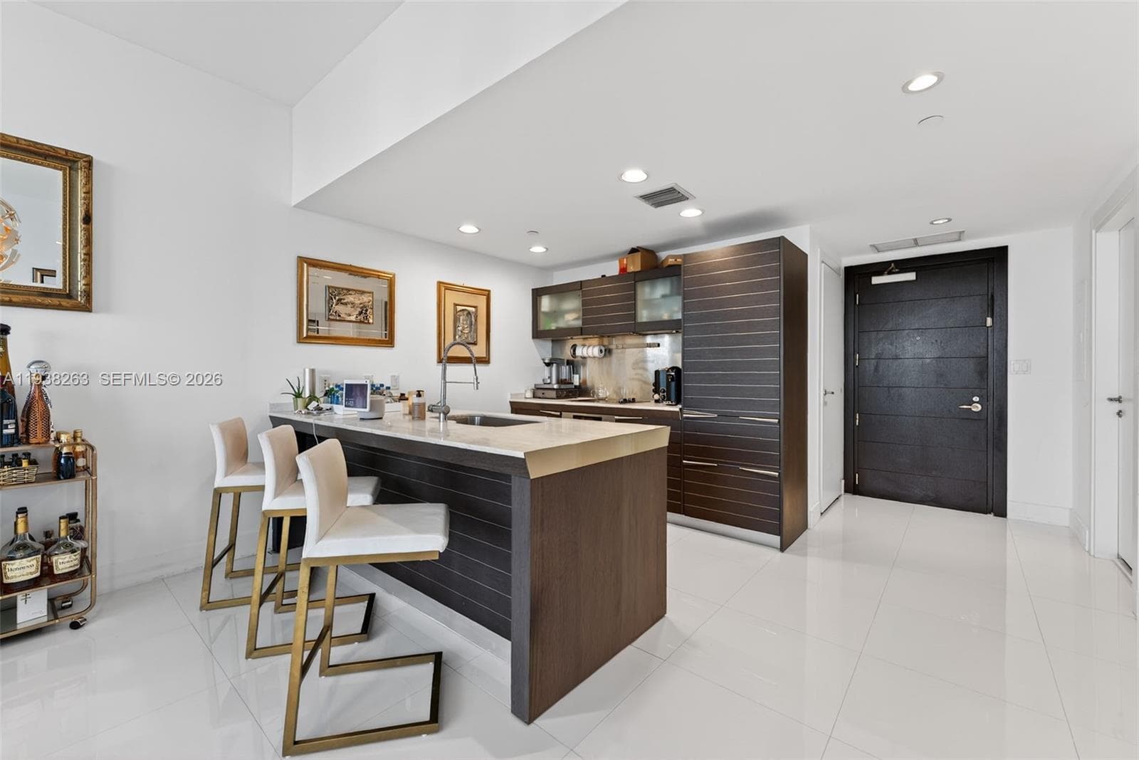 200 Biscayne Boulevard Way # 4414, Miami FL 33131 — 4