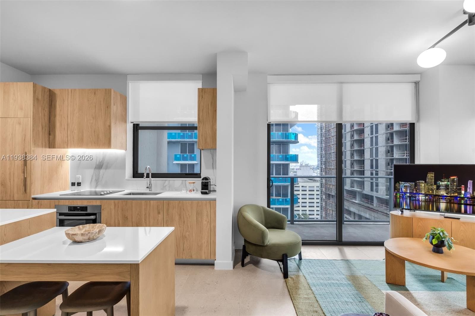 11 NE 6th Street # 1607, Miami FL 33132 — 12