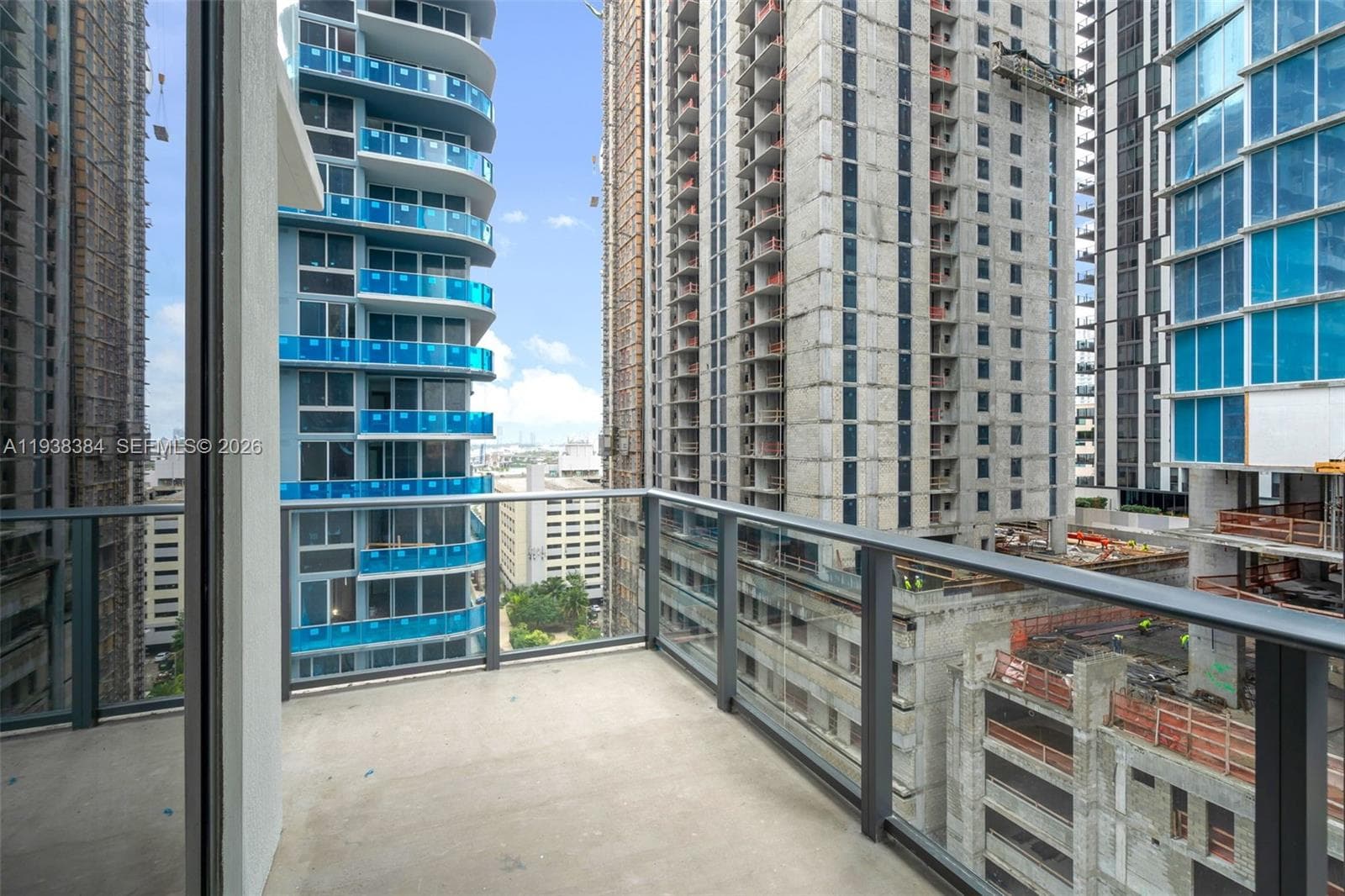 11 NE 6th Street # 1607, Miami FL 33132 — 24