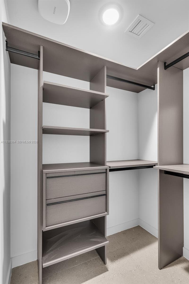 11 NE 6th Street # 1607, Miami FL 33132 — 15
