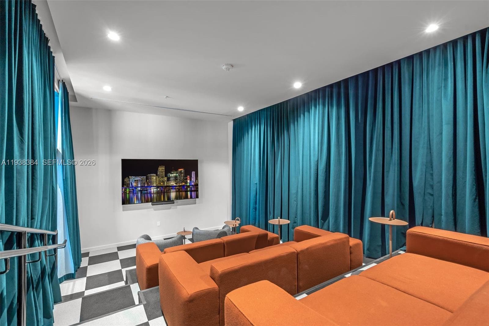 11 NE 6th Street # 1607, Miami FL 33132 — 35