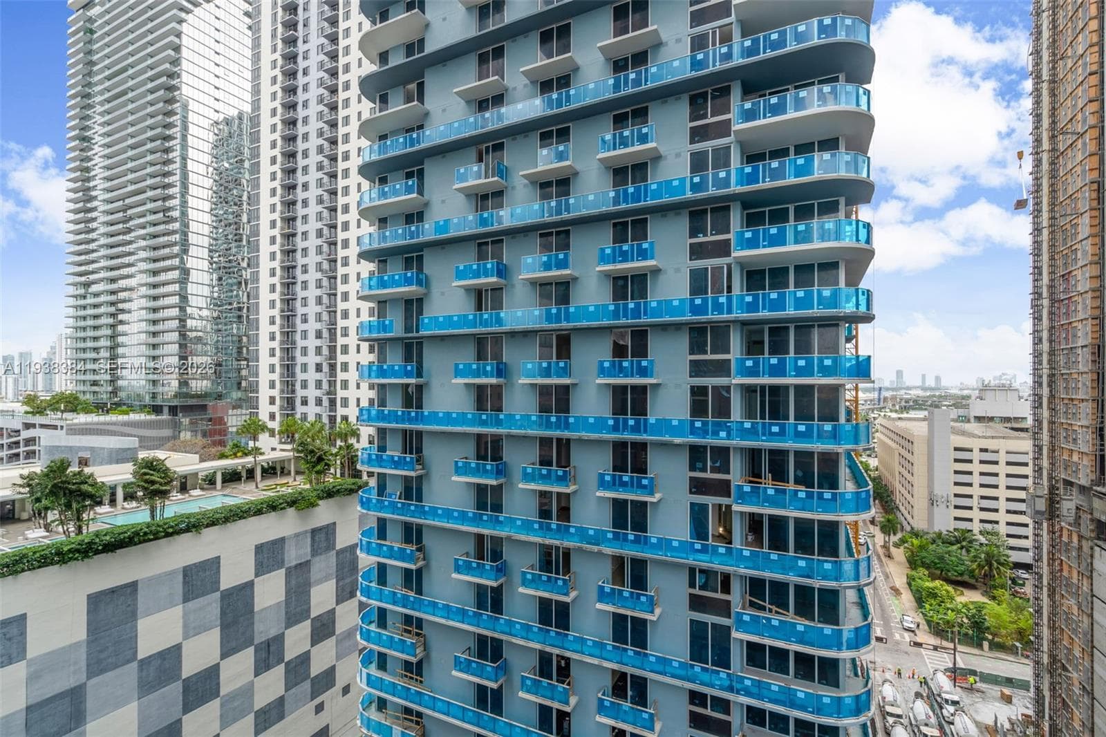 11 NE 6th Street # 1607, Miami FL 33132 — 25
