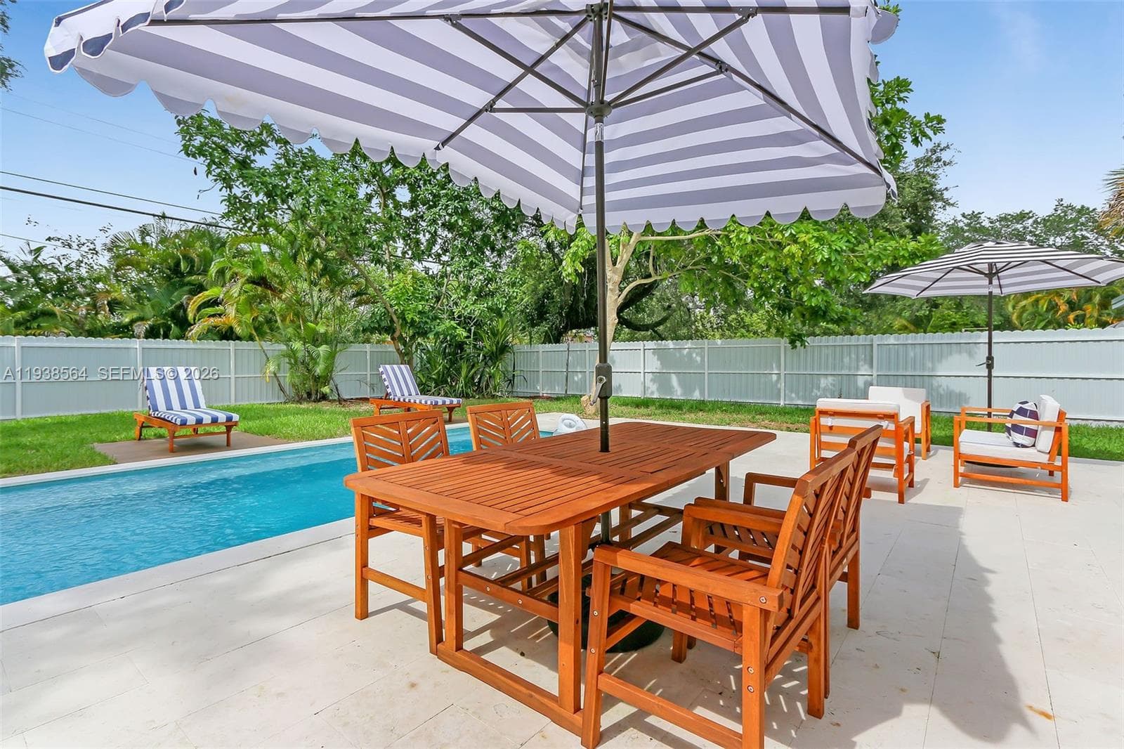 1335 NE 133rd St, North Miami FL 33161 — 11
