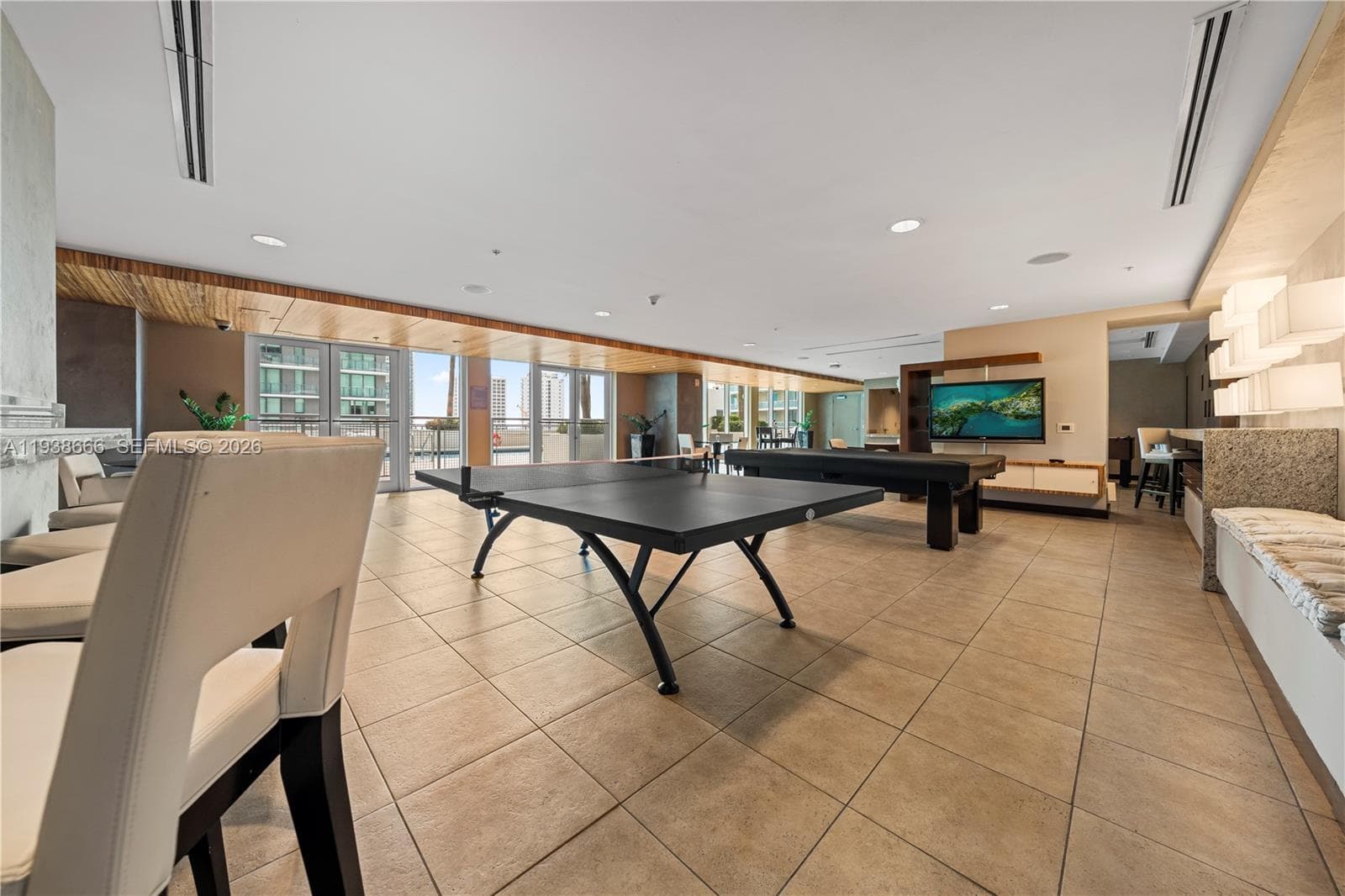 60 SW 13th St # 2422, Miami FL 33130 — 26