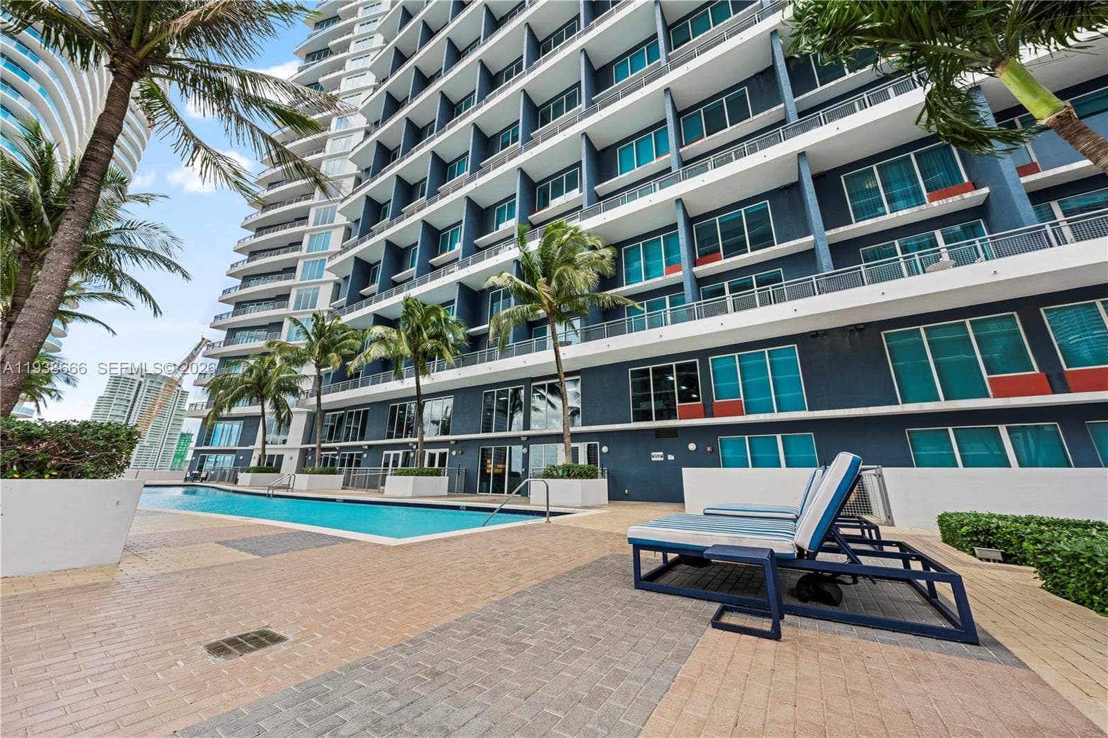 60 SW 13th St # 2422, Miami FL 33130 — 24
