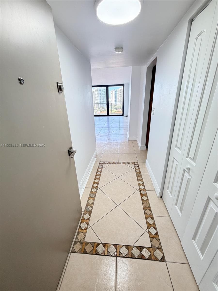 3701 N Country Club Dr # 1901, Aventura FL 33180 — 2