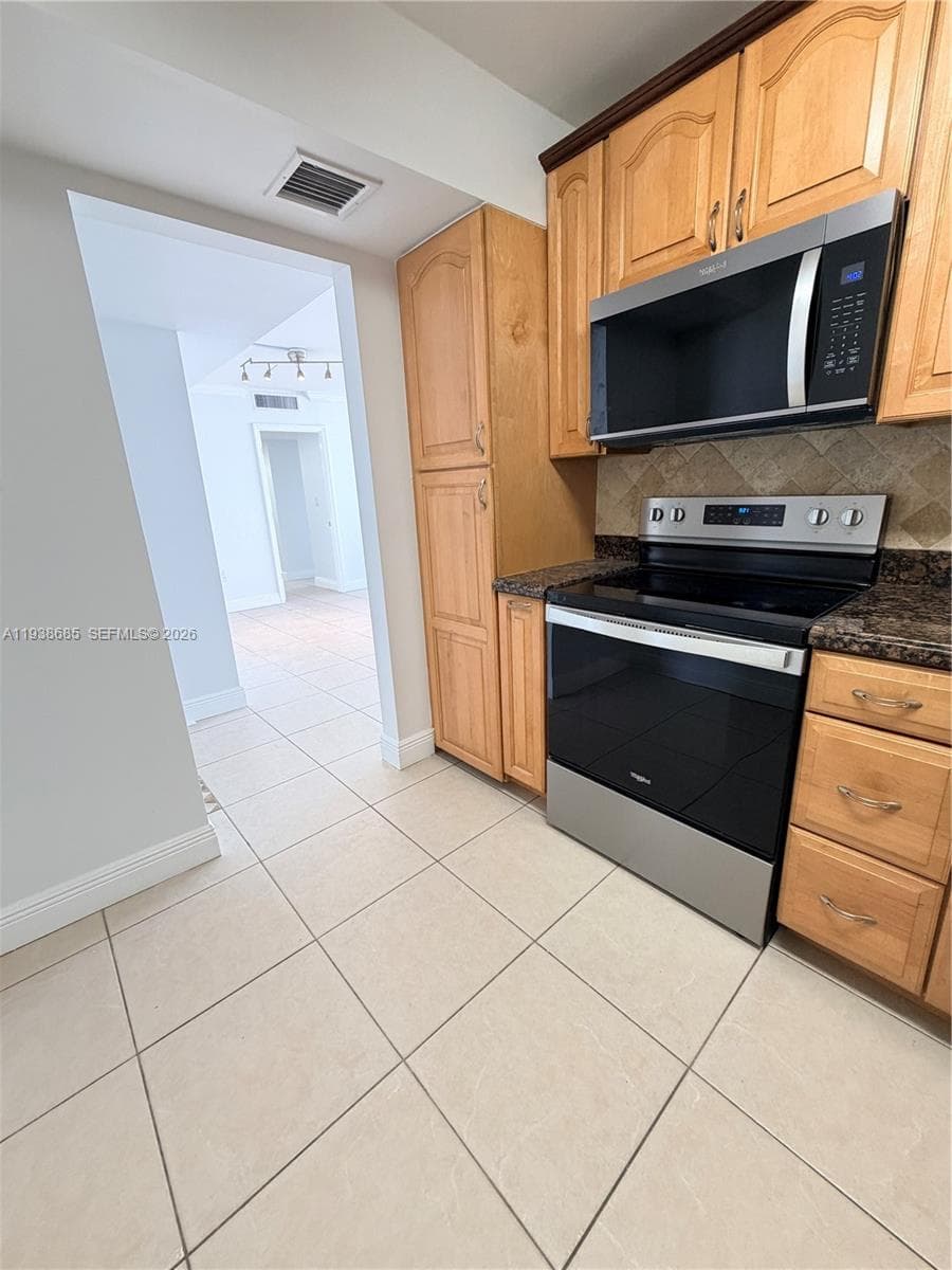 3701 N Country Club Dr # 1901, Aventura FL 33180 — 3