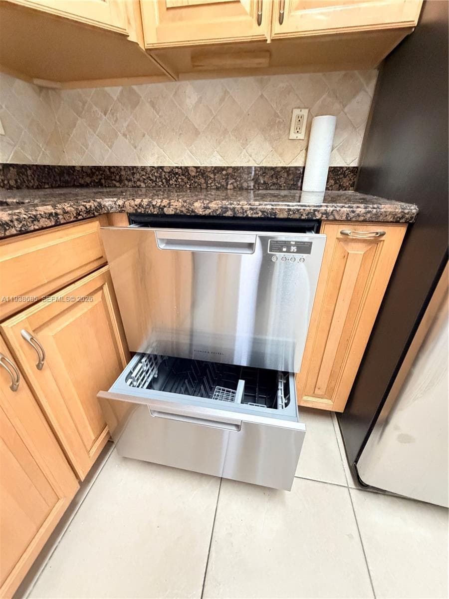 3701 N Country Club Dr # 1901, Aventura FL 33180 — 5