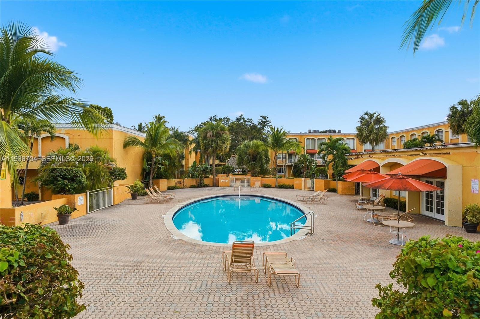 17901 NW 68th Ave # R206, Hialeah FL 33015 — 18