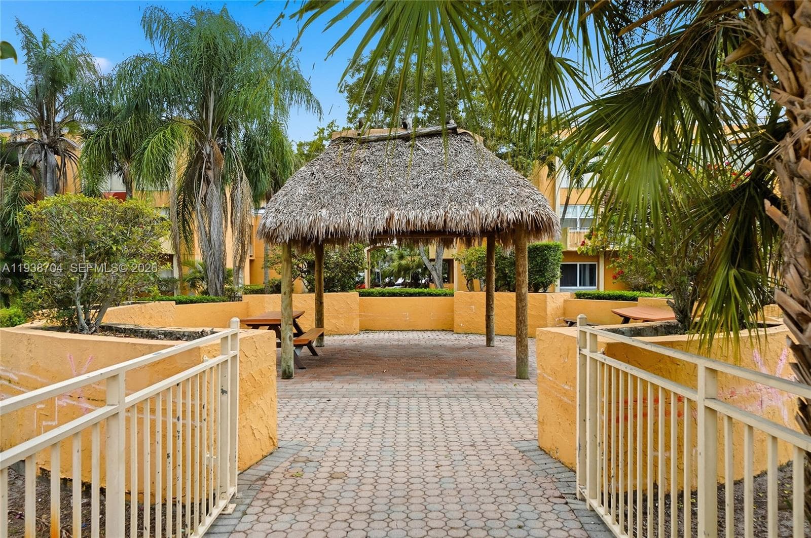 17901 NW 68th Ave # R206, Hialeah FL 33015 — 21