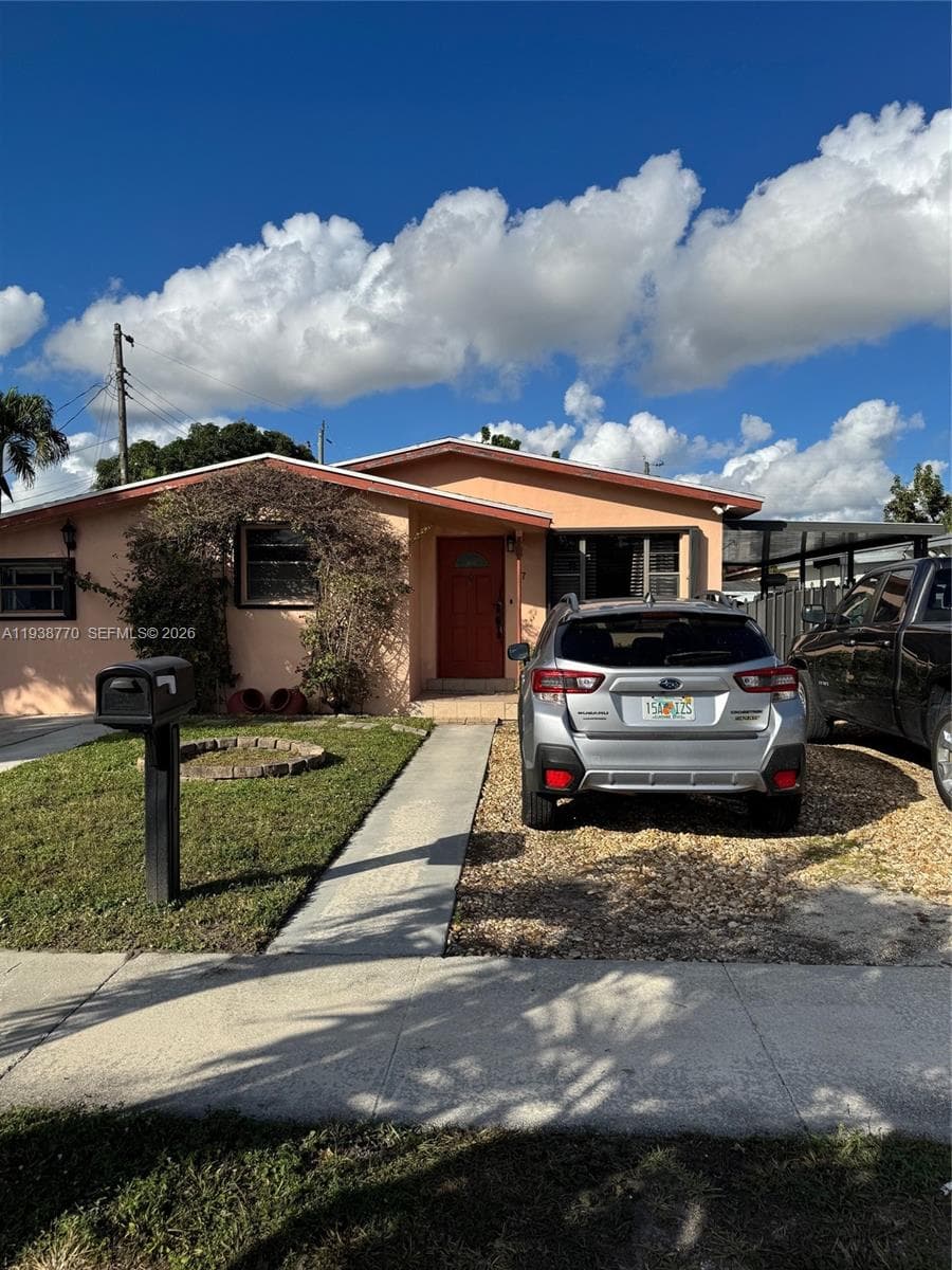 17 E 50th Pl, Hialeah FL 33013 — 2