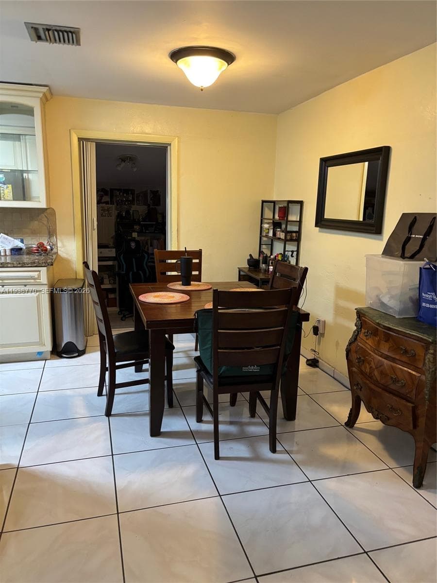 17 E 50th Pl, Hialeah FL 33013 — 10