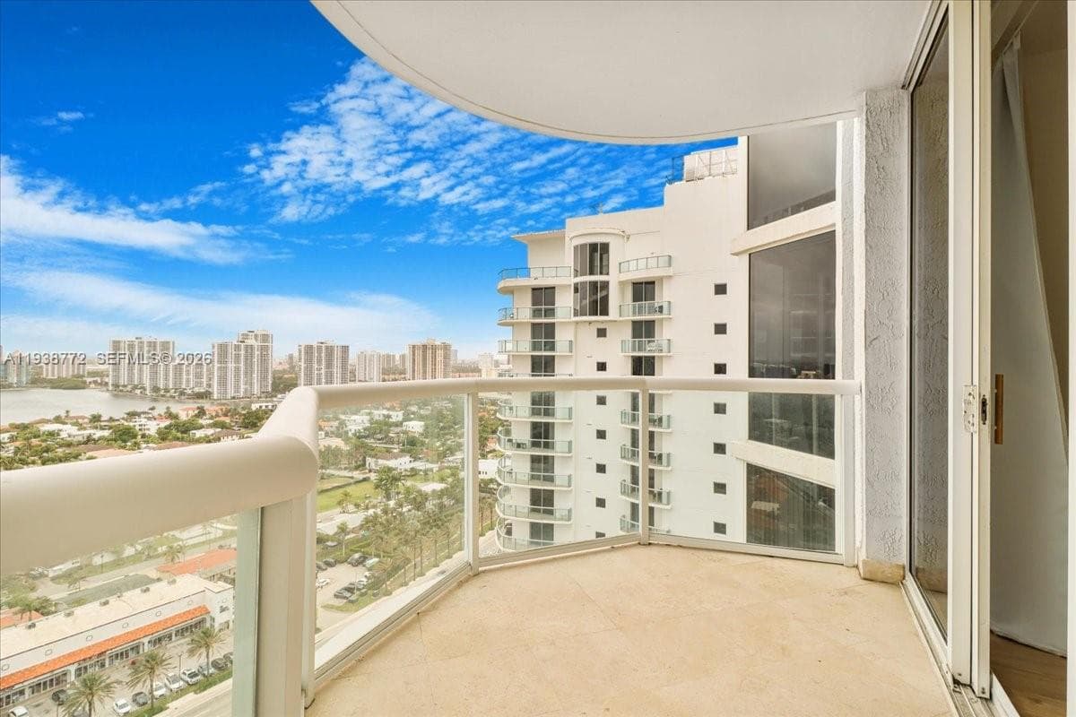 18671 Collins Ave # 2404, Sunny Isles Beach FL 33160 — 30