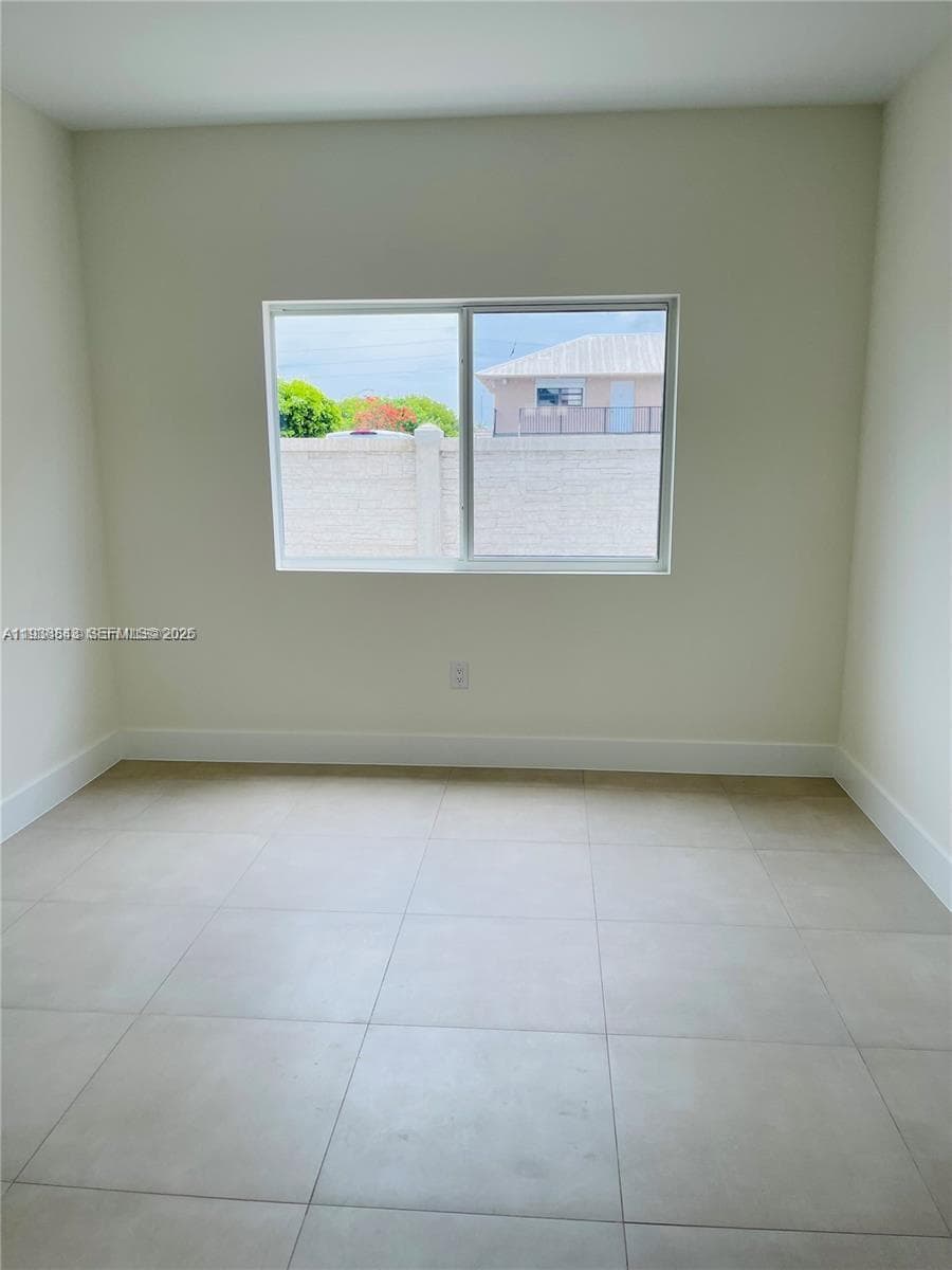310 E 7th St # 202, Hialeah FL 33010 — 10