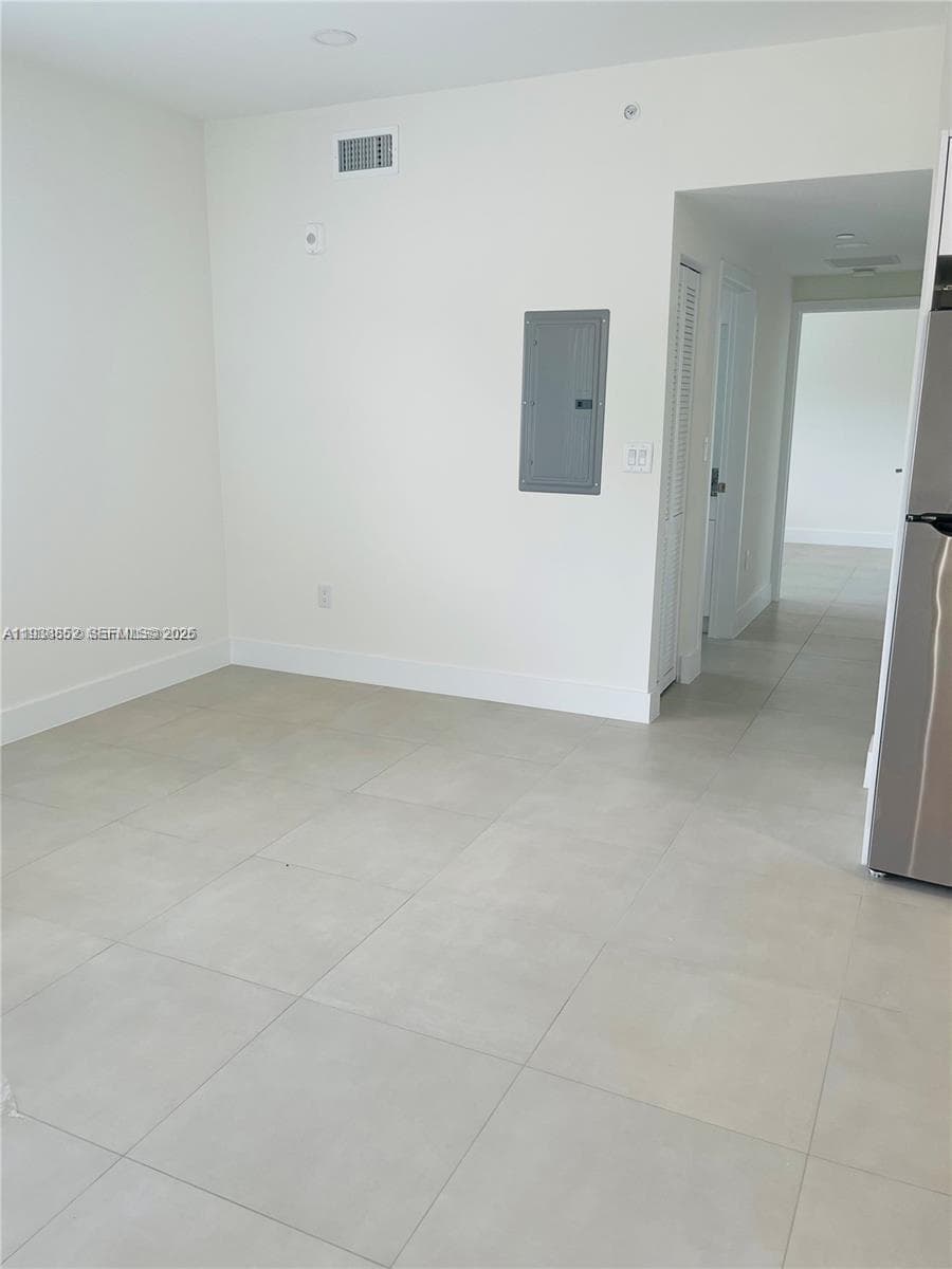 310 E 7th St # 203, Hialeah FL 33010 — 3
