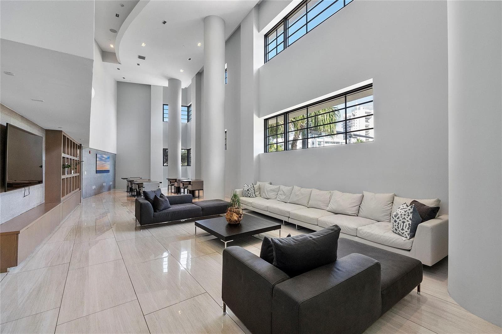6620 Indian Creek Drive # 315, Miami Beach FL 33141 — 50