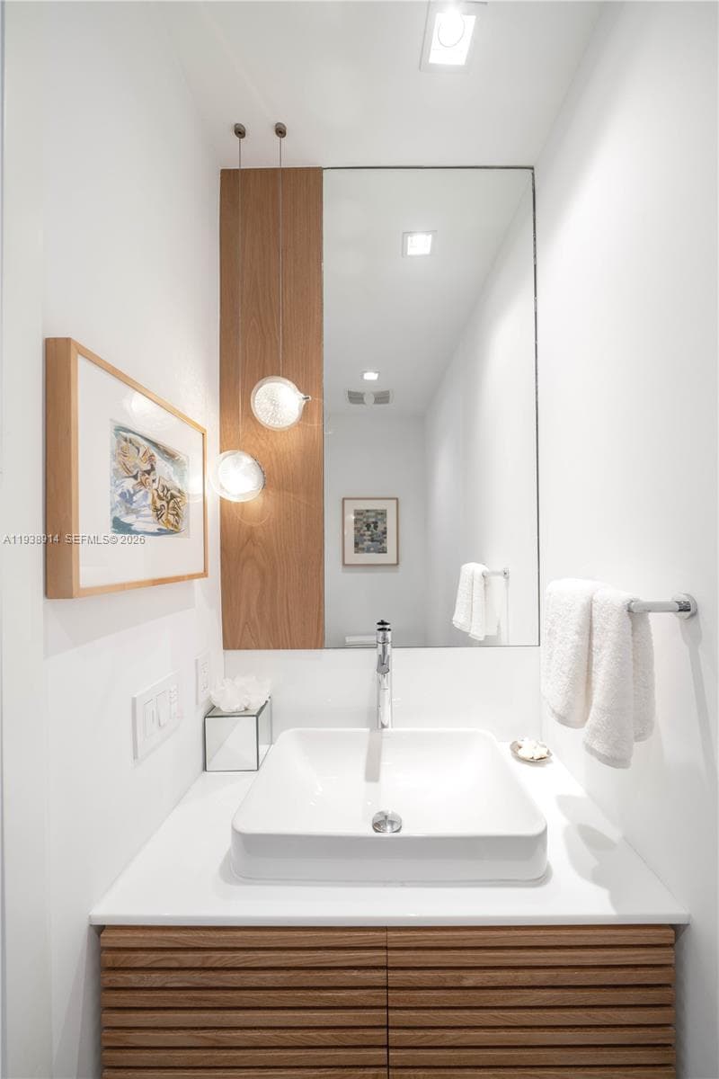 6103 Aqua Ave # 701, Miami Beach FL 33141 — 18