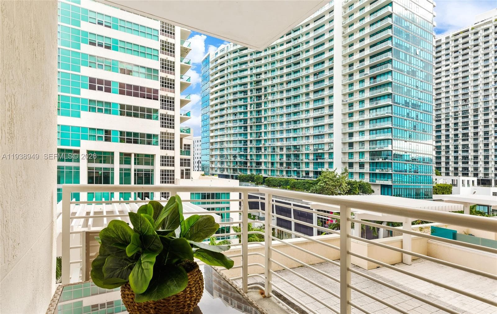 3250 NE 1st Ave # 603, Miami FL 33137 — 27