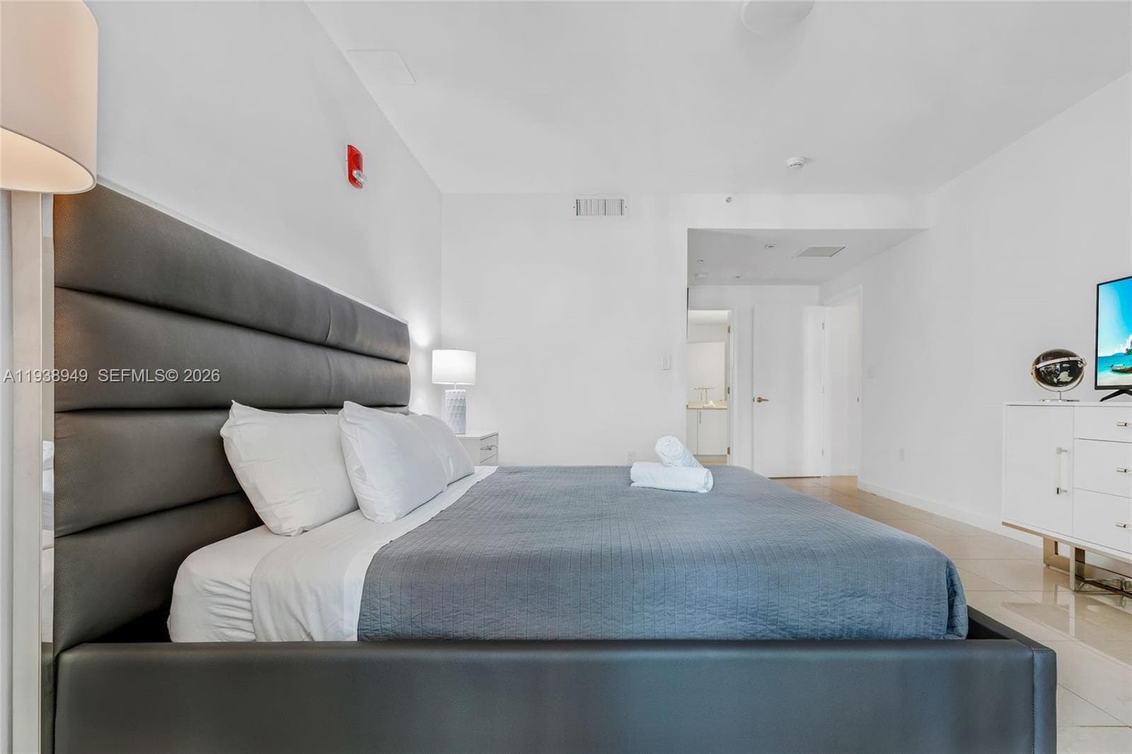 3250 NE 1st Ave # 603, Miami FL 33137 — 26