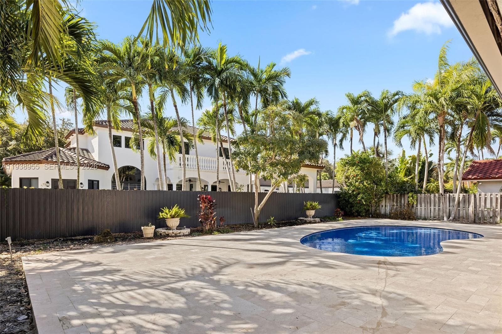7910 NW 169th Ter, Miami Lakes FL 33016 — 22
