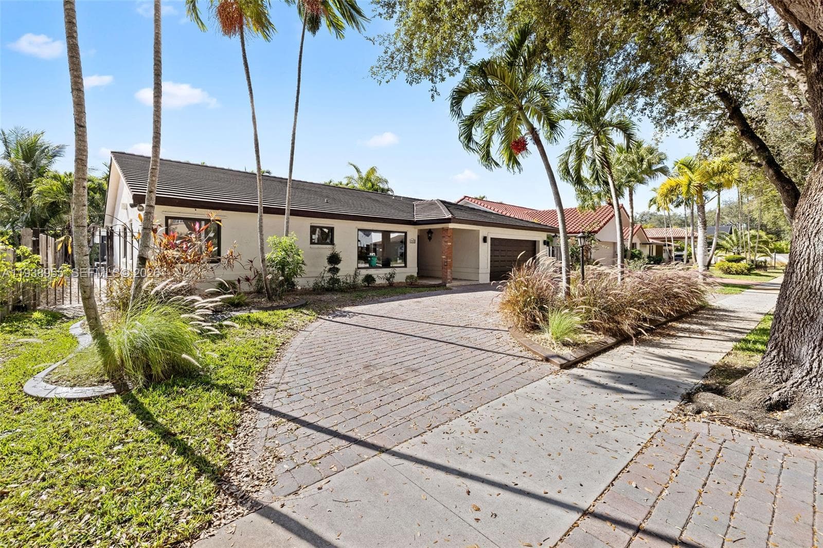 7910 NW 169th Ter, Miami Lakes FL 33016 — 3