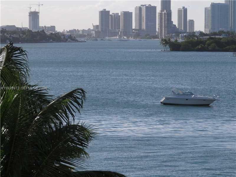 1100 West Ave # 517, Miami Beach FL 33139 — 48