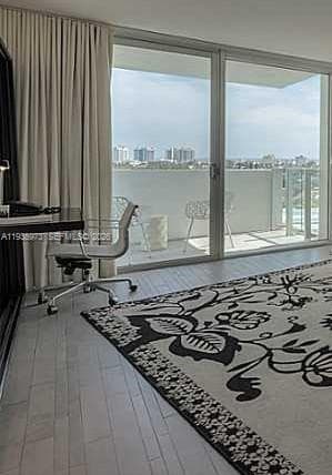1100 West Ave # 517, Miami Beach FL 33139 — 25